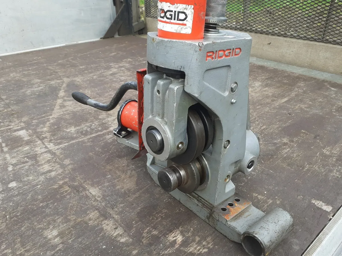 RIDGID 918 HYDRAULIC ROLL GROOVER - Image 1