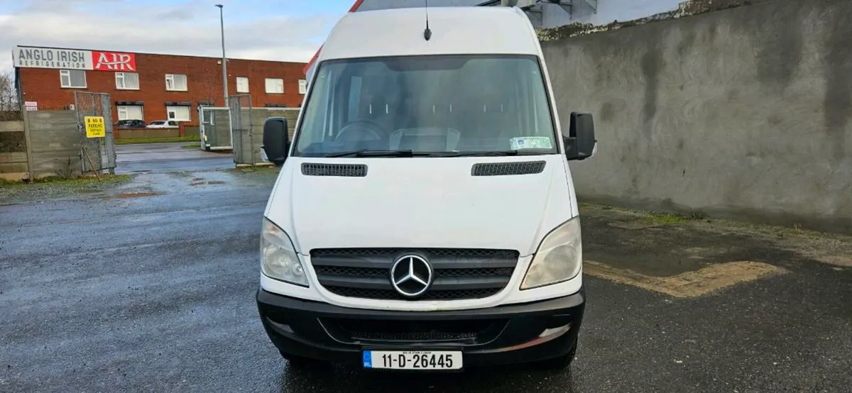 MERCEDES SPRINTER 313 CREW CAB 6 SEATER - Image 2