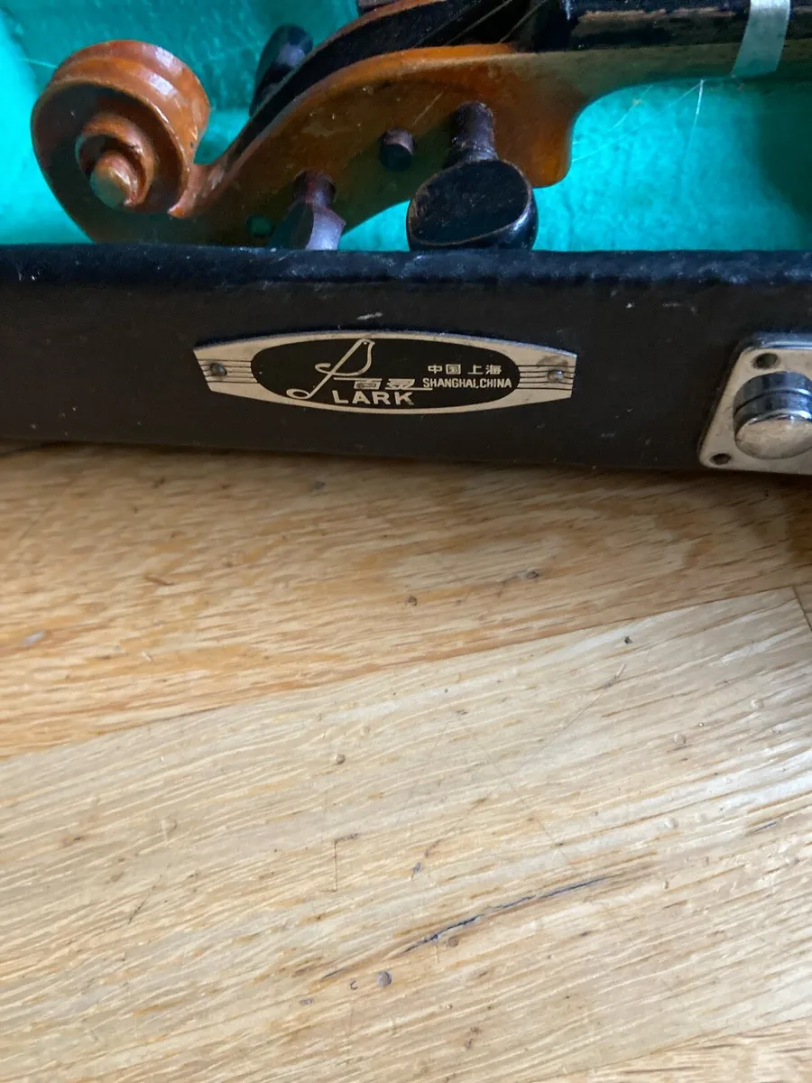 Lark. Violin - Image 3