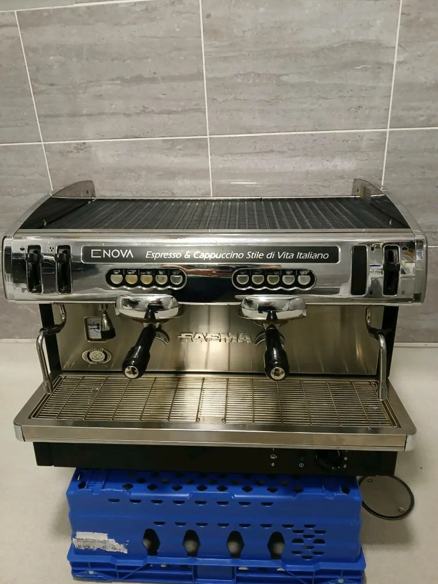 Commercial coffee machine - Image 2
