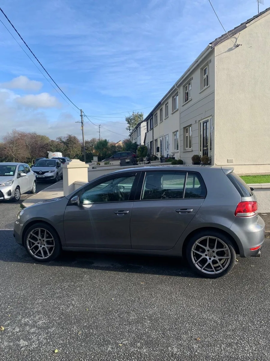 Volkswagen Golf 2011 TDI Bluemotion - Image 1