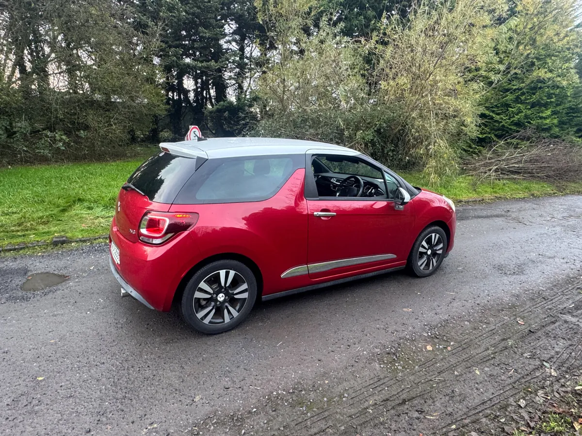 16 Citroen DS 3 .. 1.2 AUTOMATIC - Image 2