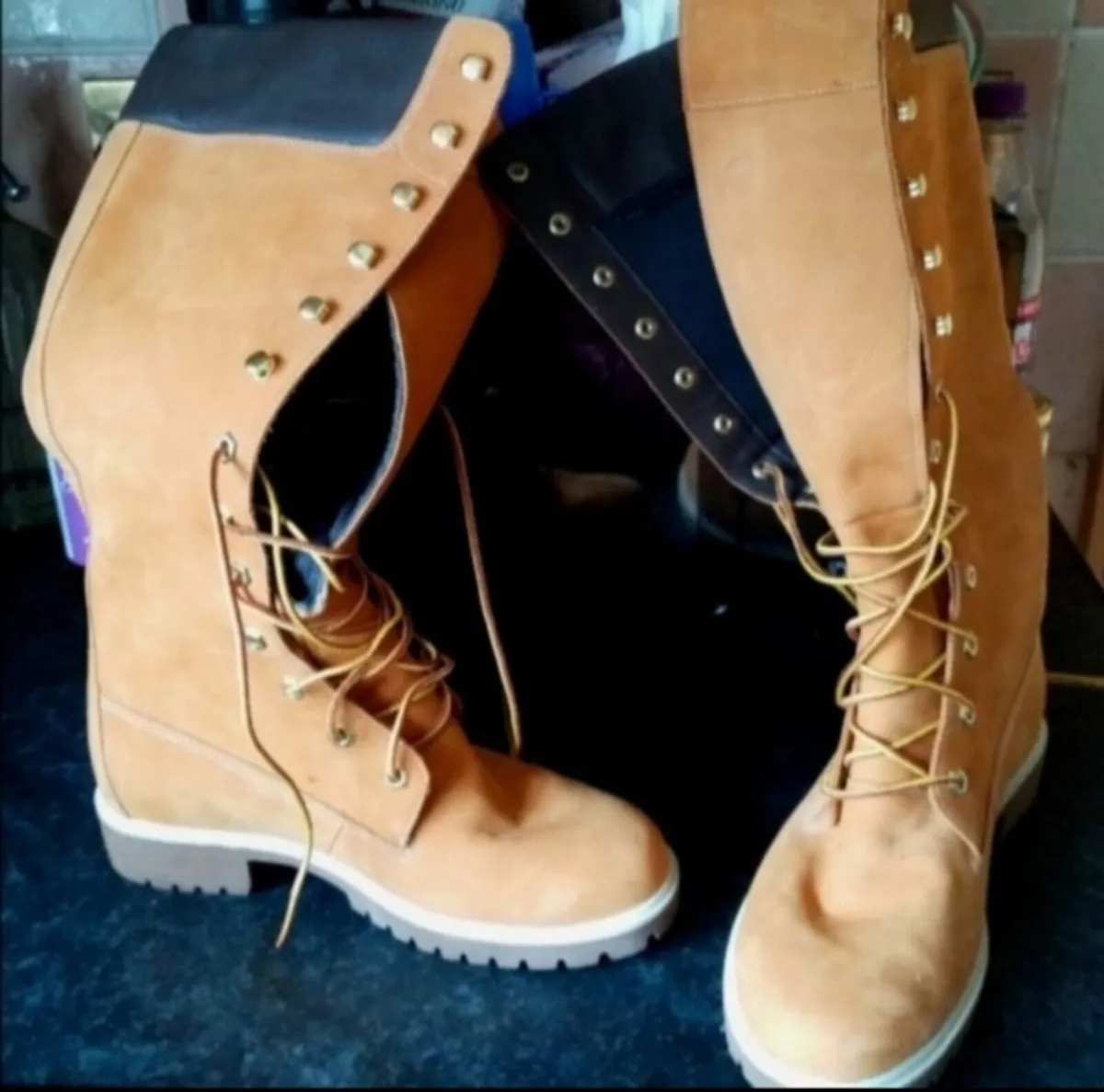 Timberland Tan Lace Up Boots - Image 1