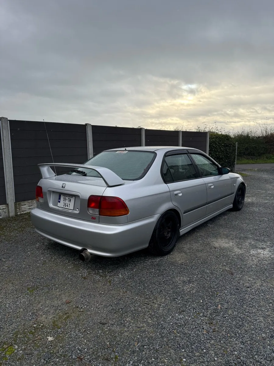 Honda civic ferio 1.6 v-tech - Image 2