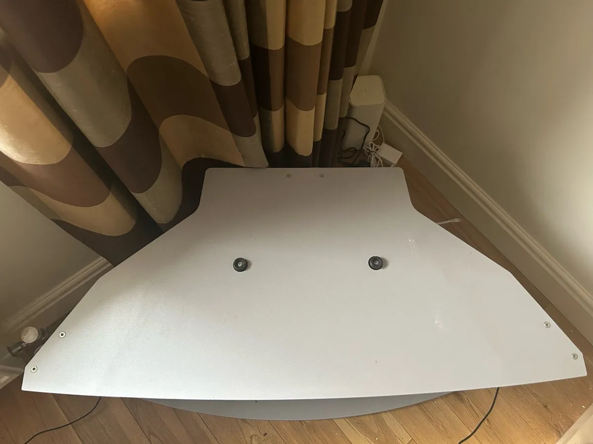 FREE TV Stand - Image 2