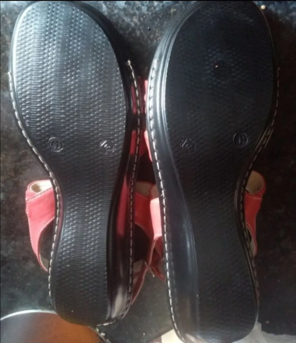 Ladies Red Sandals - Image 3