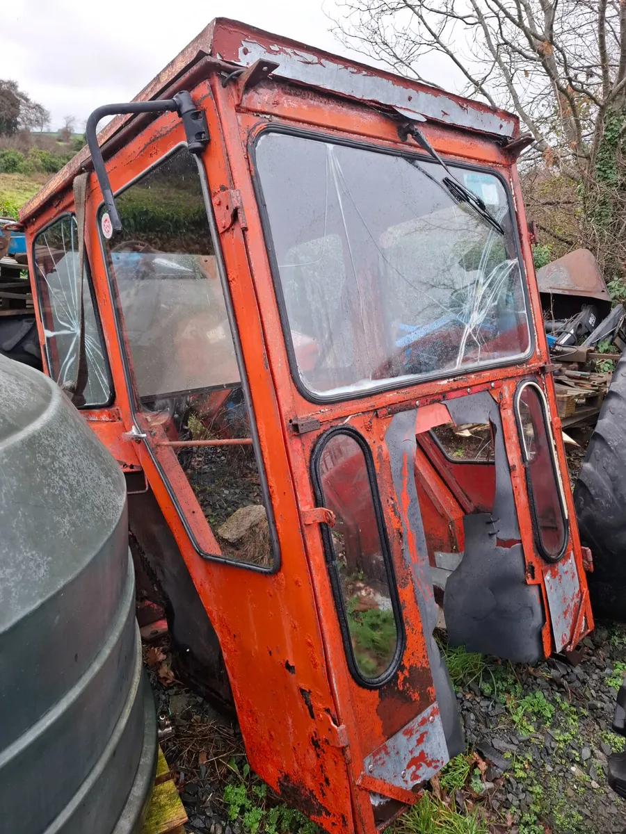 Tractor cabs - Image 2