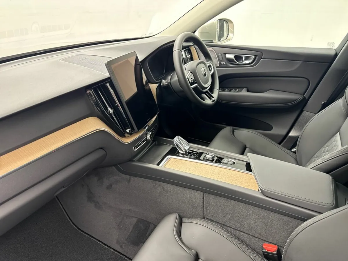 Volvo XC60 T6 PLUS BRIGHT *IN STOCK FOR 2026* €180 - Image 4