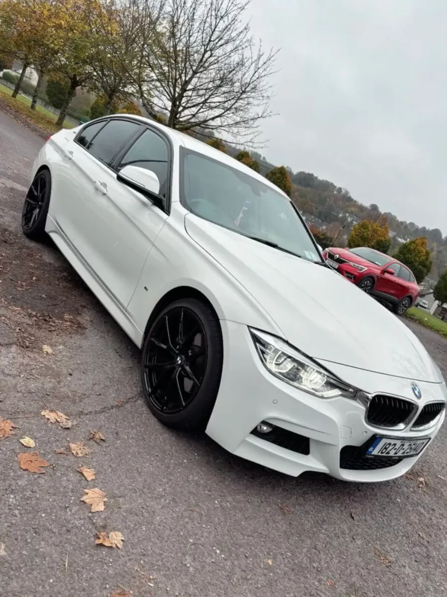 BMW 2018 M SPORT - Image 2