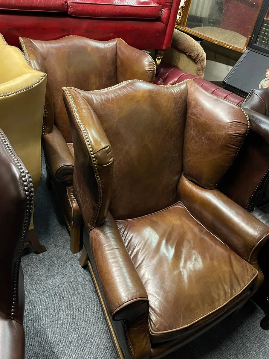 Matching pair halo leather chairs - Image 3