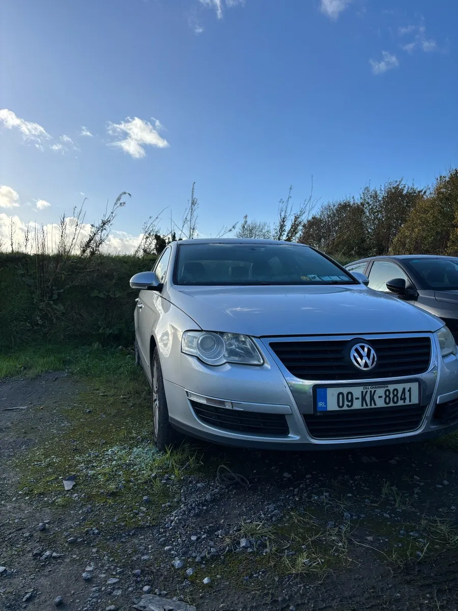 Volkswagen Passat 2009 - Image 1