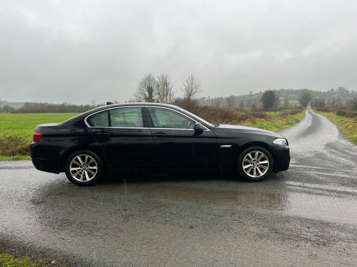 BMW 520D - Image 1