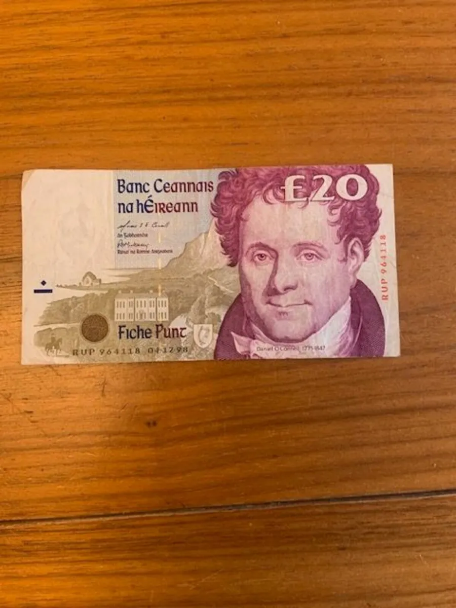 20 Pound C Series Notes - 35 Euros Each - Image 1