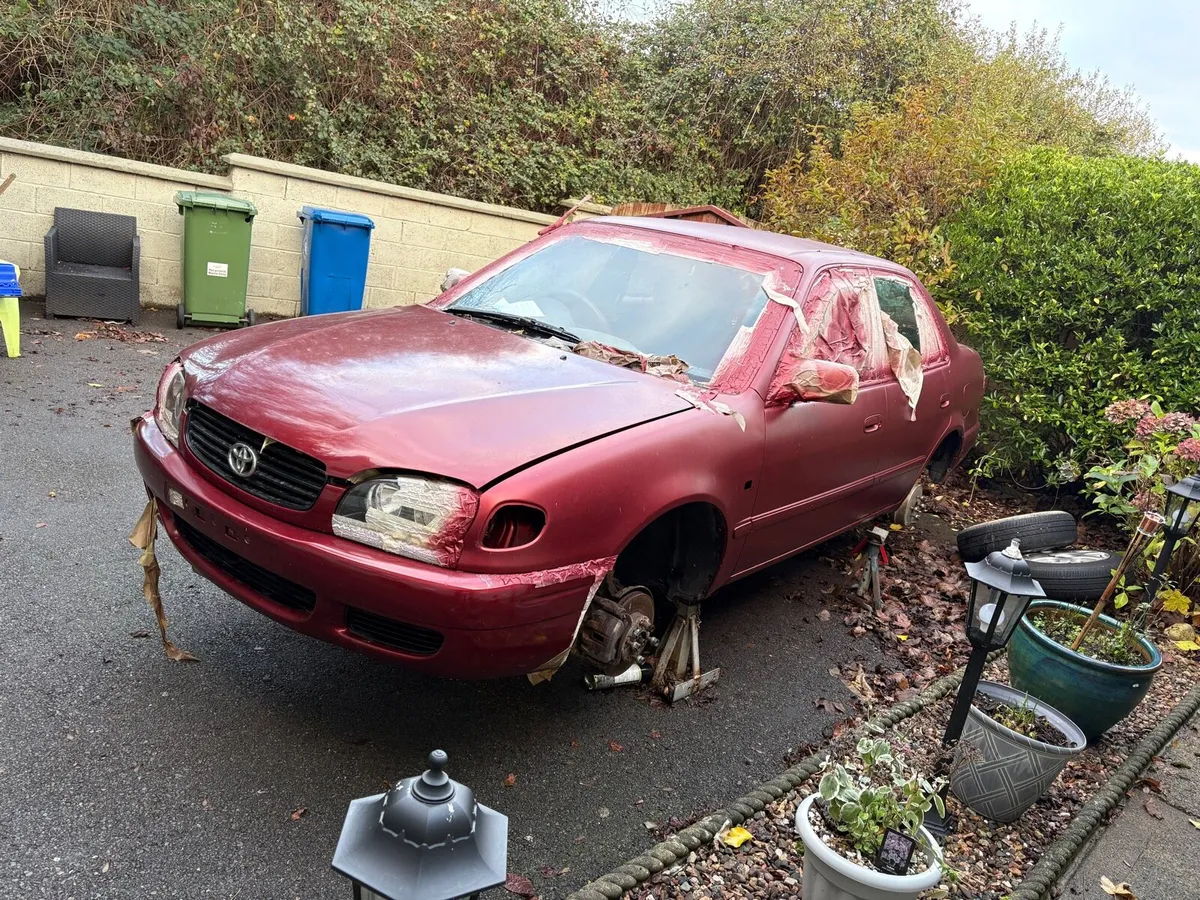Toyota Corolla e11 - Image 2