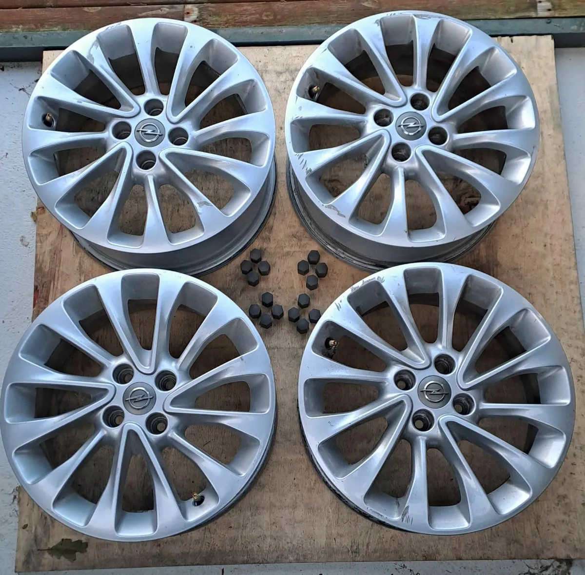 Opel / Vauxhall Corsa 17" Alloys - Image 1