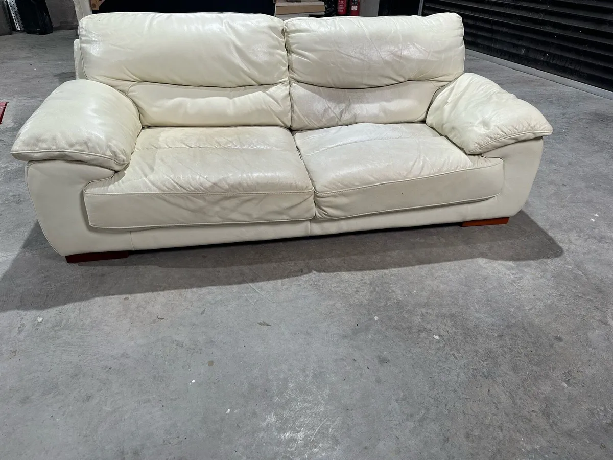 Cream sofa 3+2