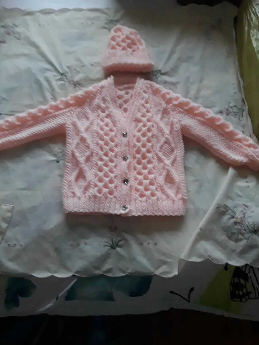 How knitted baby Aaron cardigan and hat - Image 3