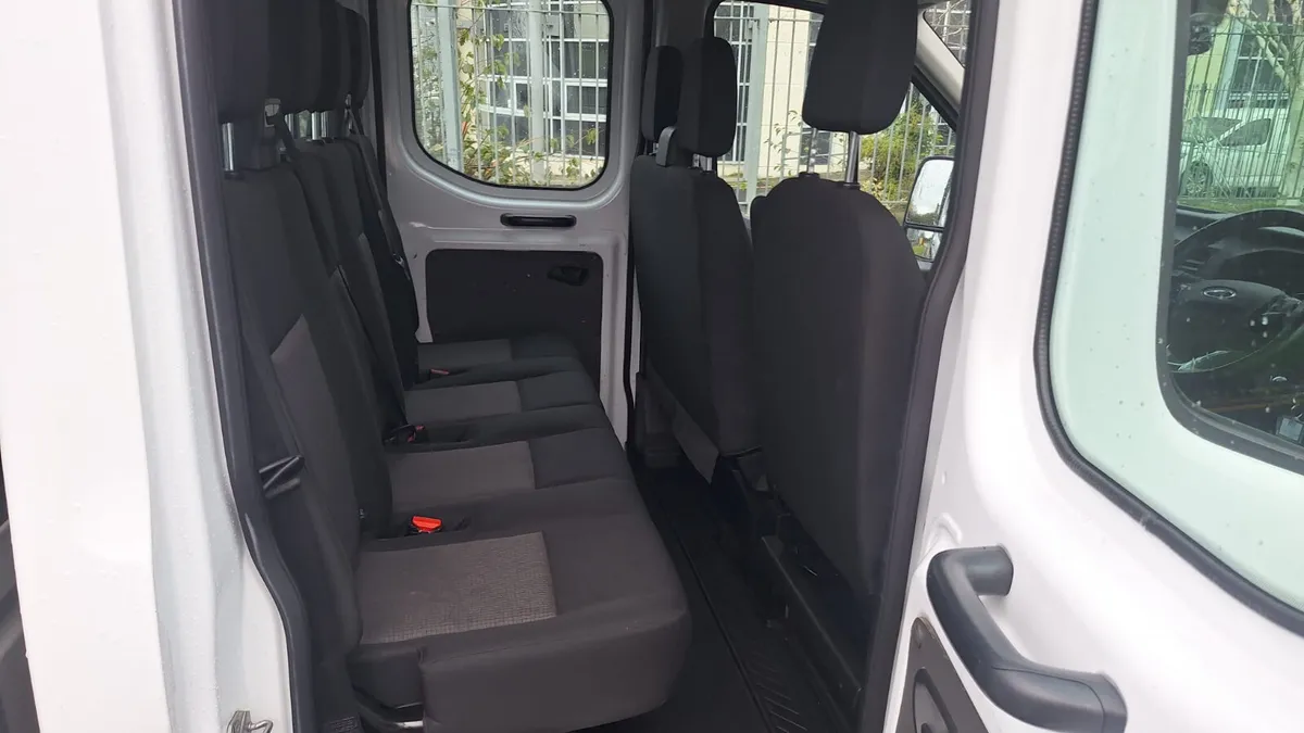 Ford Transit  Crewcab Dropside 2022 - Image 4