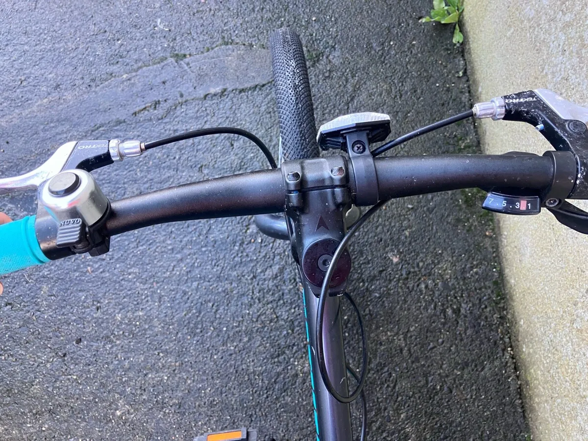 Vitus Kids 20 inch bike - Image 3