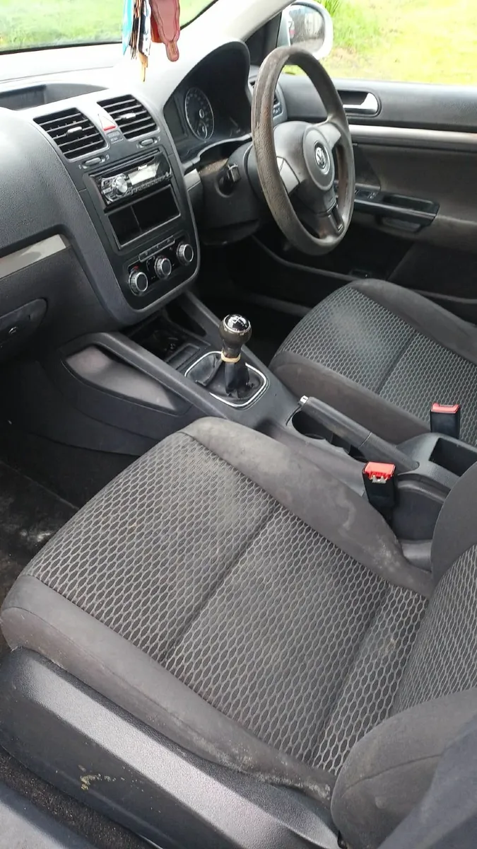 Volkswagen Jetta 2010 - Image 1