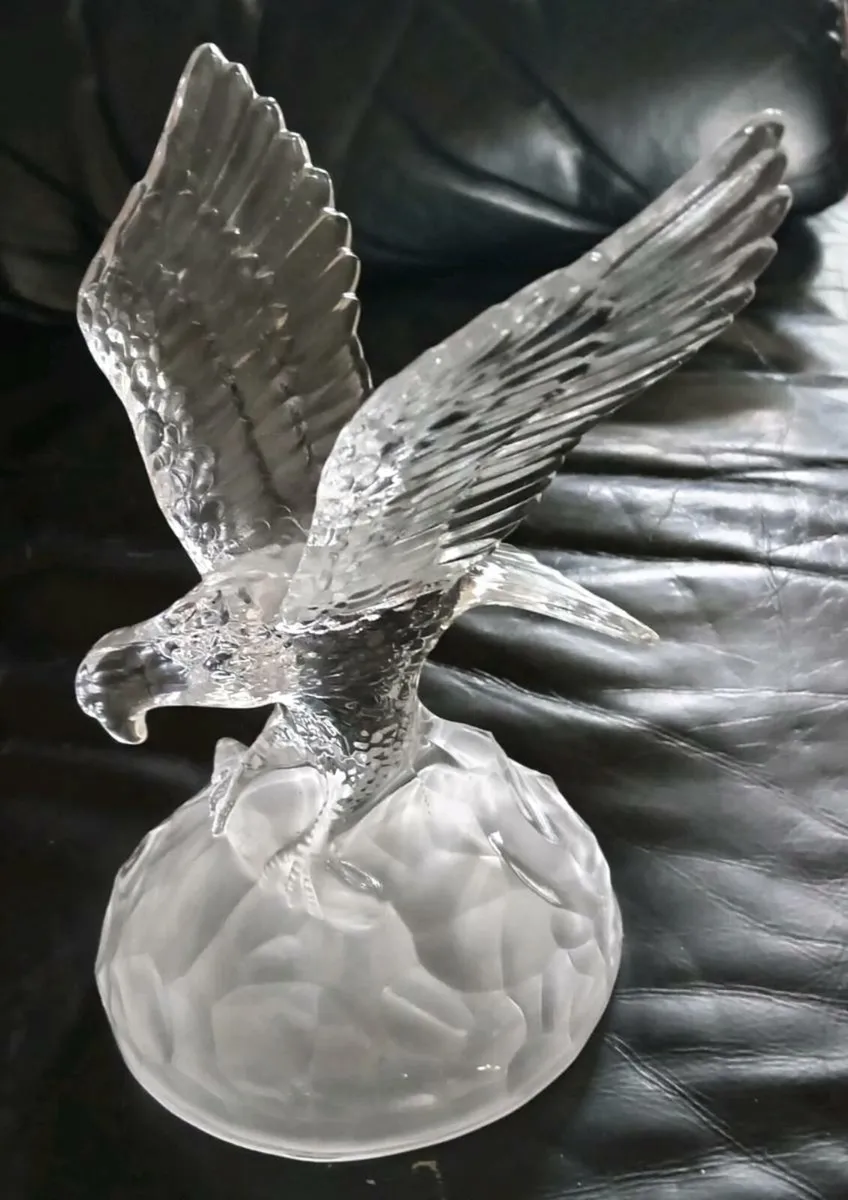 Large Vintage Glass Bird - Image 2