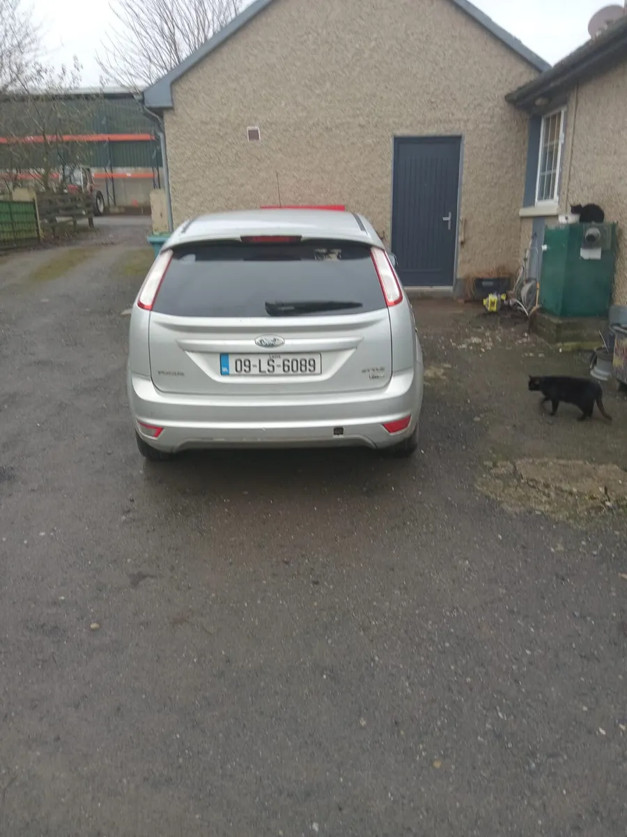 Ford Focus 2009 - Image 3