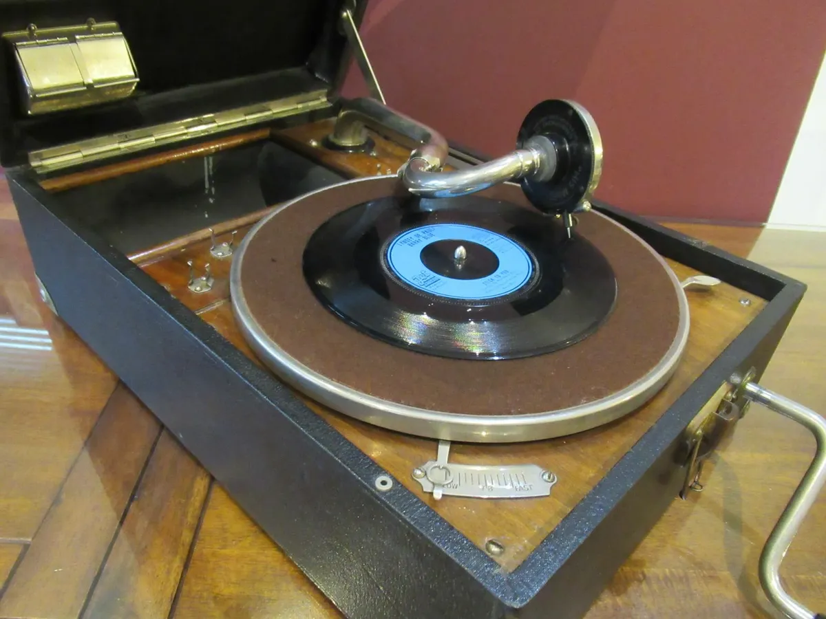 antique vintage GRAMOPHONE record player cottage - Image 1