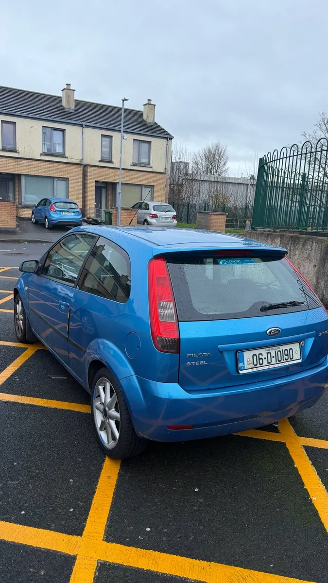 Ford fiesta mk5 2006 - Image 2