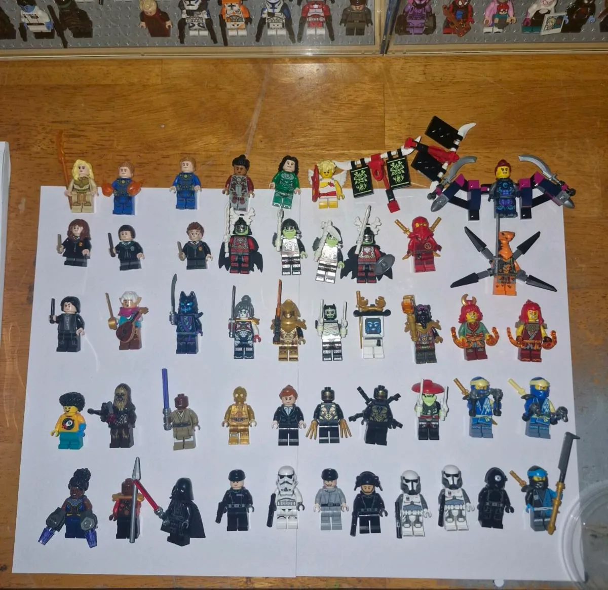 LEGO Minifigures - Image 1
