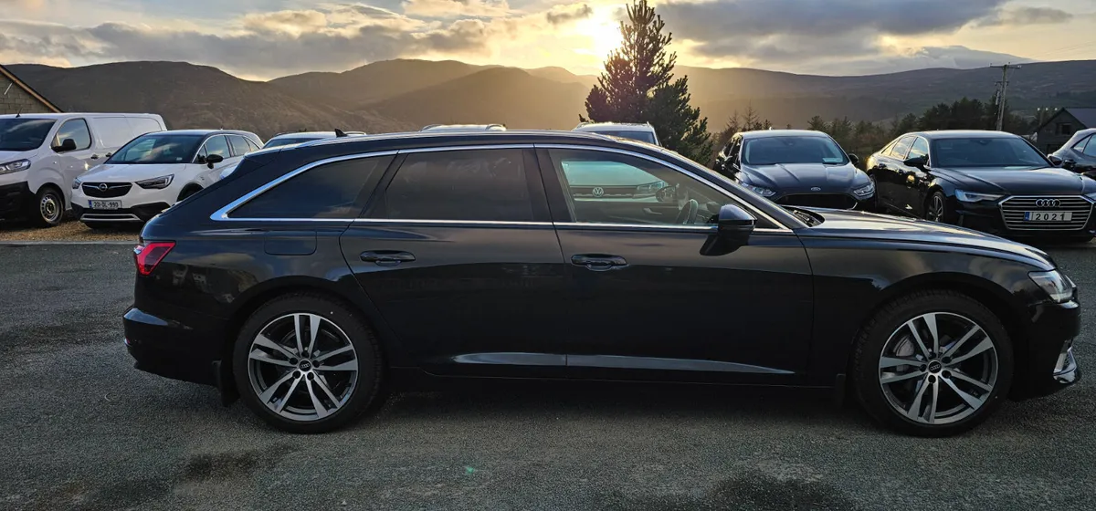 Audi A6 Sport 40 TDI Estate 2021 - Image 2