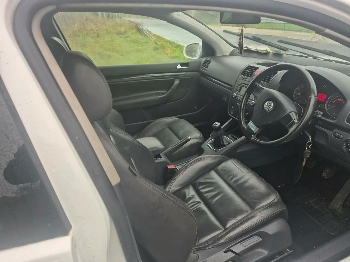 Volkswagen Golf Gt sport - Image 2