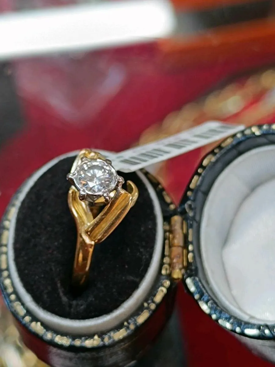 18k Yellow Gold Vintage Diamond Ring - Image 2
