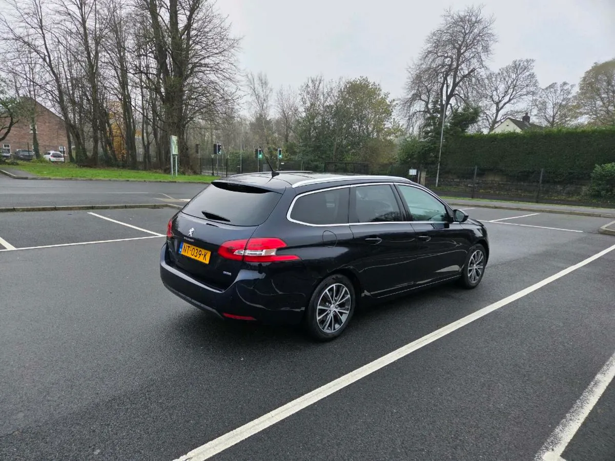 Peugeot 308 left hand drive READ ADD - Image 3