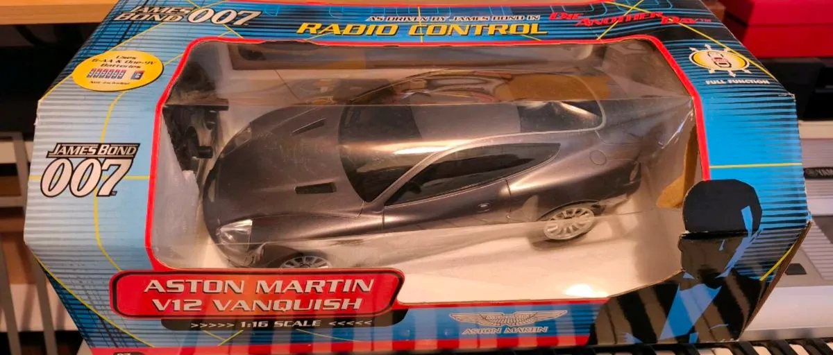 007 Aston Martin 1/18 Die another day - Image 2