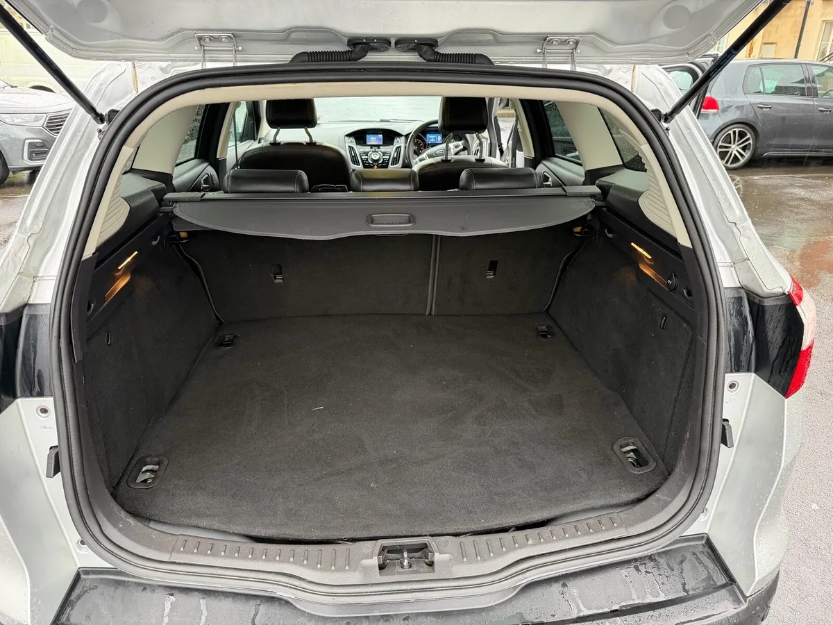 Ford Focus 1.6 Petrol - Image 2