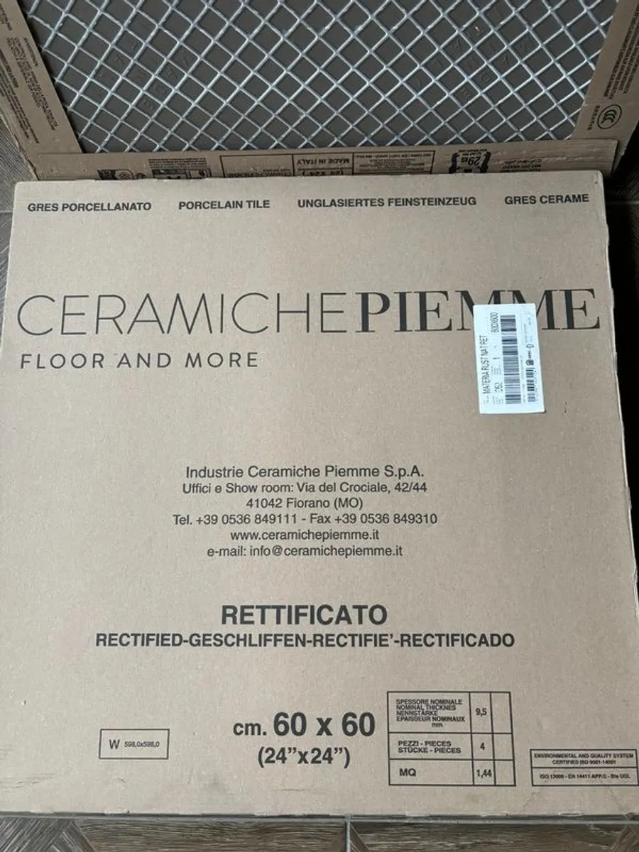 Bathroom Tiles & Adhesive - Image 3