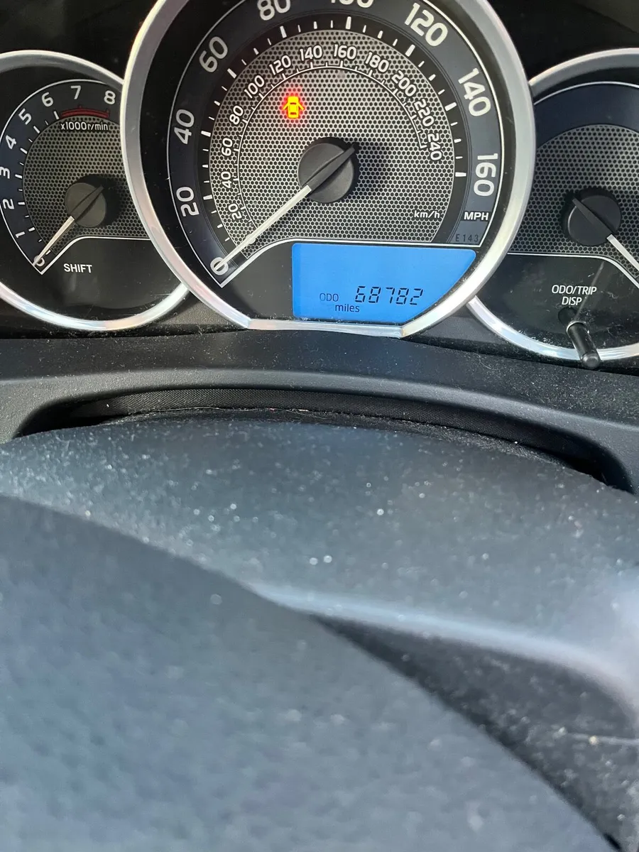 Toyota Auris 2013 - Image 4