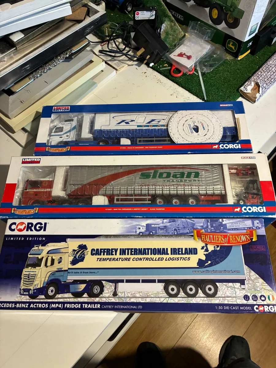 1:50 scale corgi trucks - Image 4