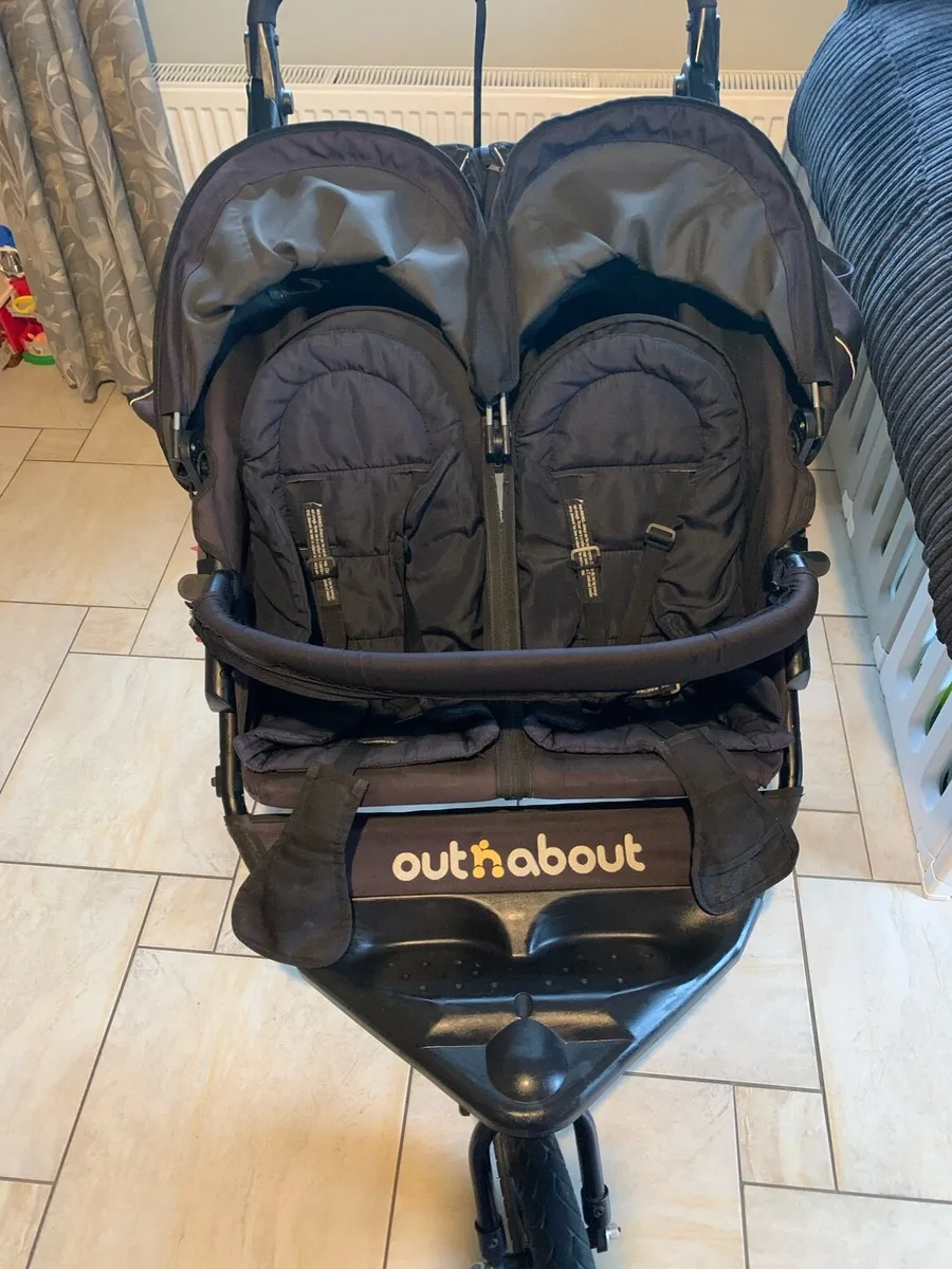 Out n about double buggy - Image 3