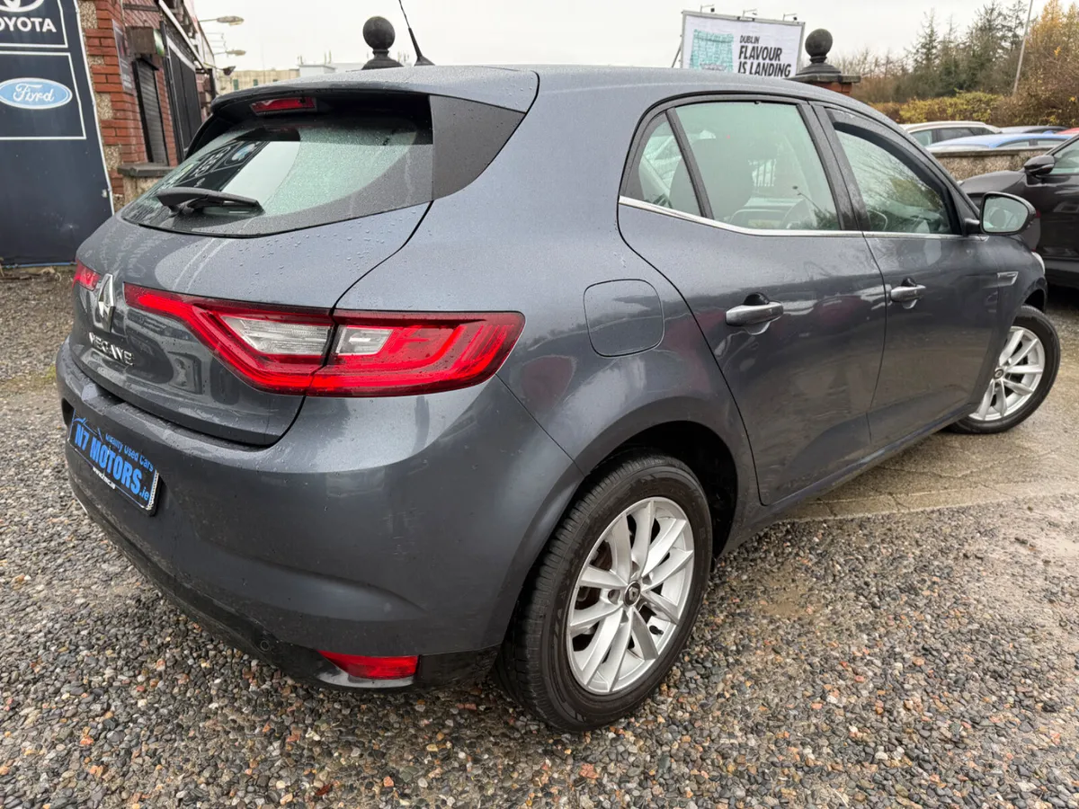2018 Renault Megane 1.5 DYNAMIQUE NAV - Image 4