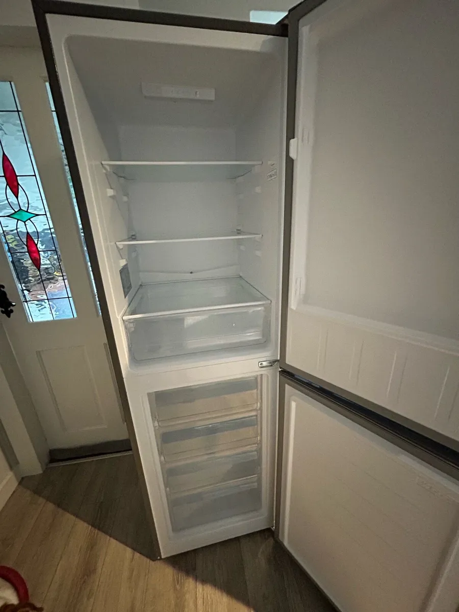 Fridge freezer - Image 2