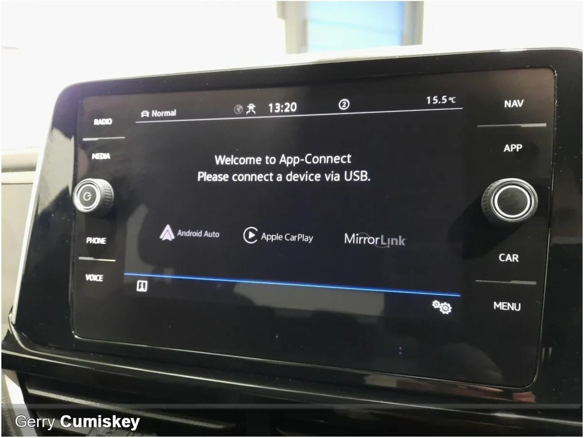 Volkswagen T-Roc 1.5 TSI 150HP DSG R-Line - Image 4