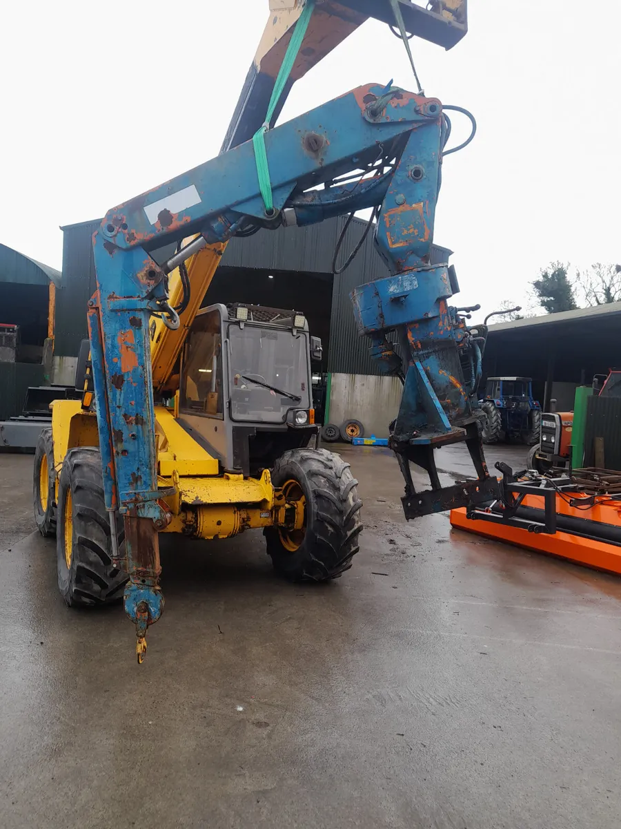 County Tractor Crane - Image 1