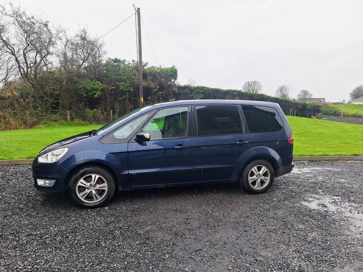 Ford Galaxy 2009 - Image 1