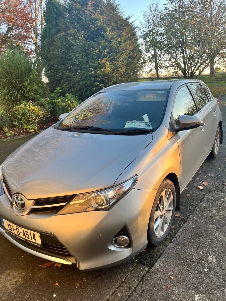 Toyota Auris 2013 - Image 1