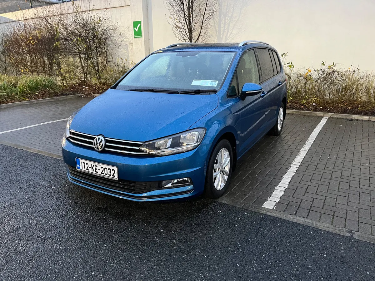 Volkswagen Touran 2017, 7 SEATS,LOW MILEAGE,DIESEL - Image 4