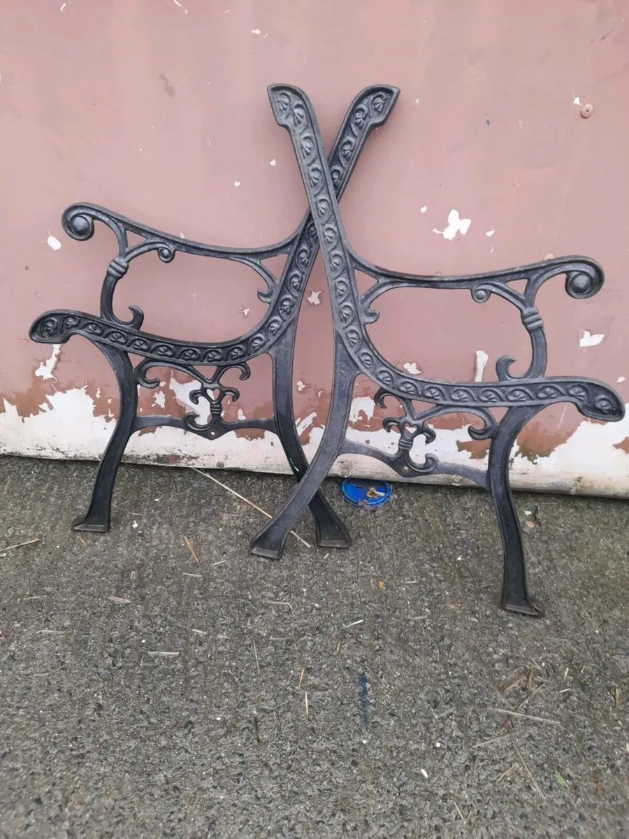 Metal.garden.seat.frames. - Image 3