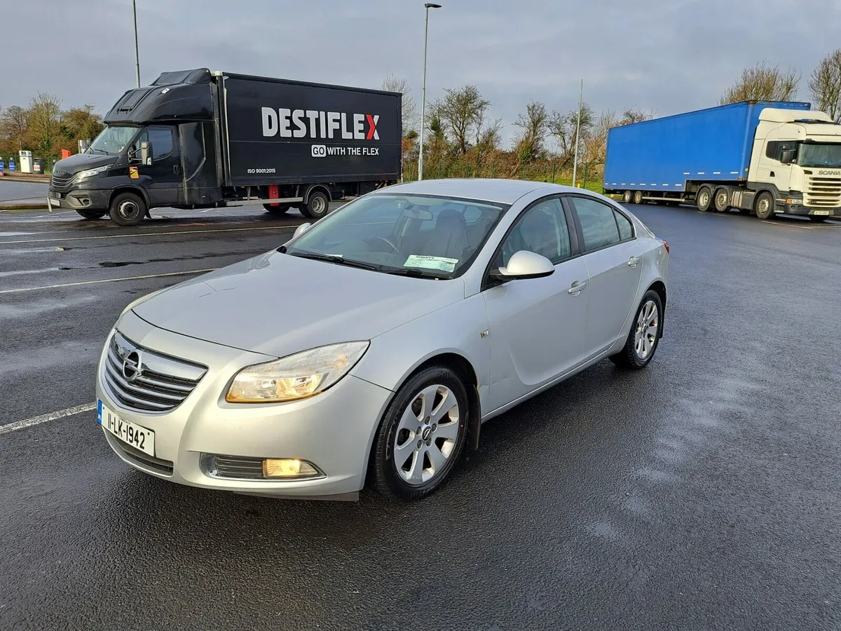 Opel insignia - Image 1