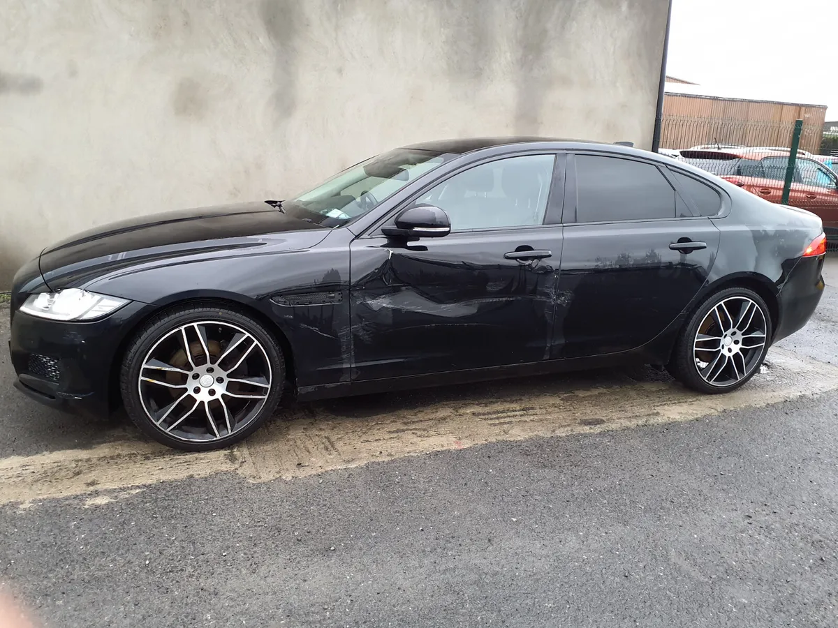 2015 Jaguar XF Prestige, Price €4950 - Image 4