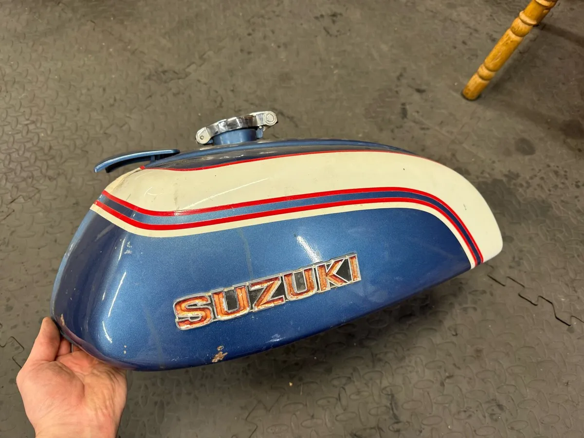 1973 Suzuki GT750 Fuel Tank - Image 1